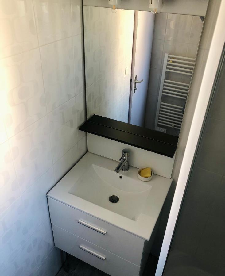 Appartement Duplex Lumineux Idealement Situe Ares Ngoại thất bức ảnh